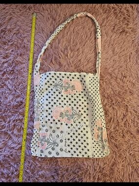 ✨️Free People Floral Star Print Canvas Shoulder Bag-Light
